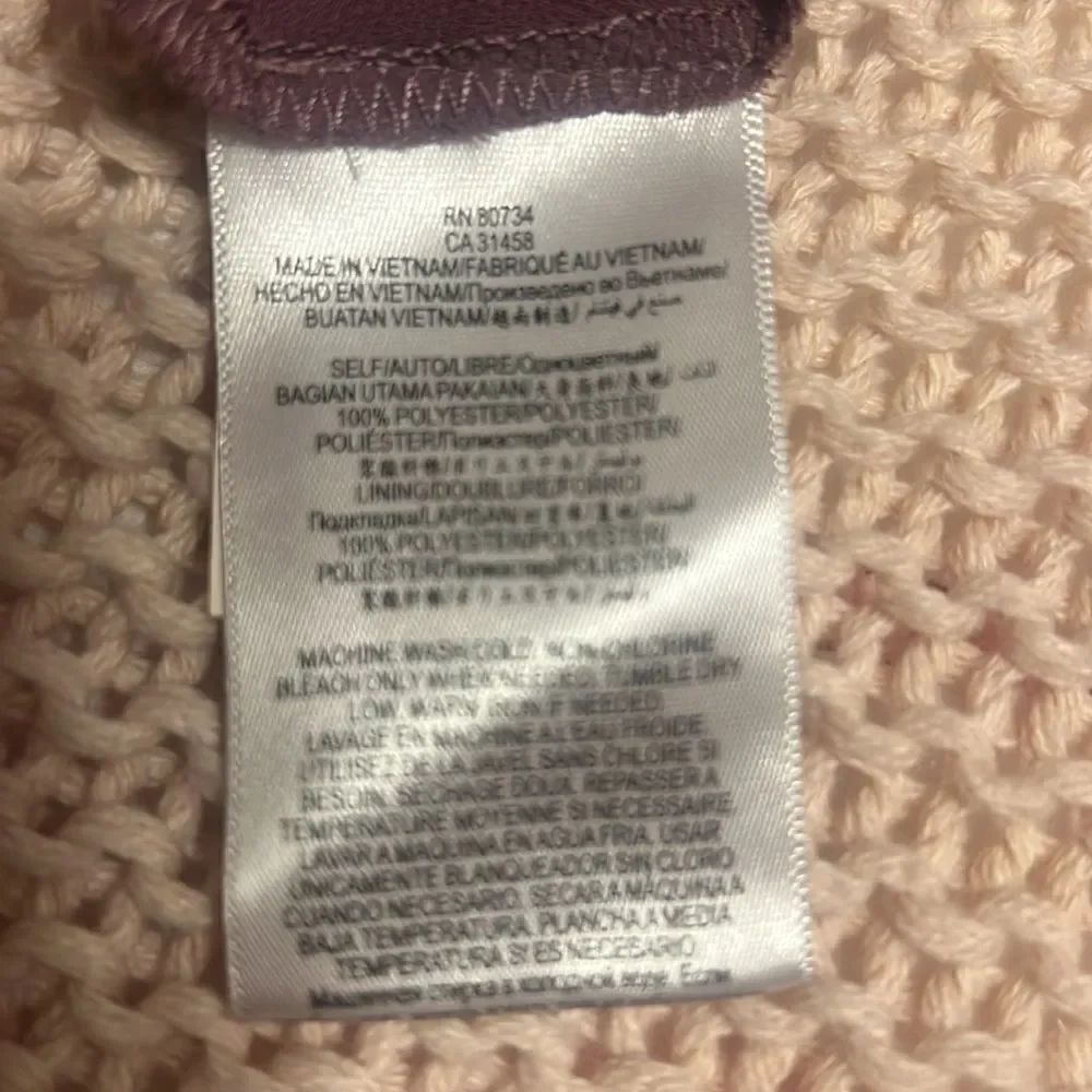 Bcbg Generation. Large. Tank style shirt - Picture 6 of 6